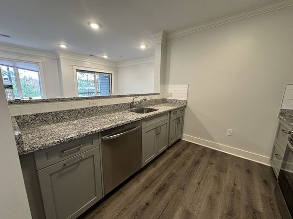 18 Hennery Way, Unit 18J, Medfield, MA 02052