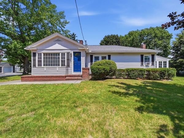 16 Baremeadow St, Methuen, MA 01844