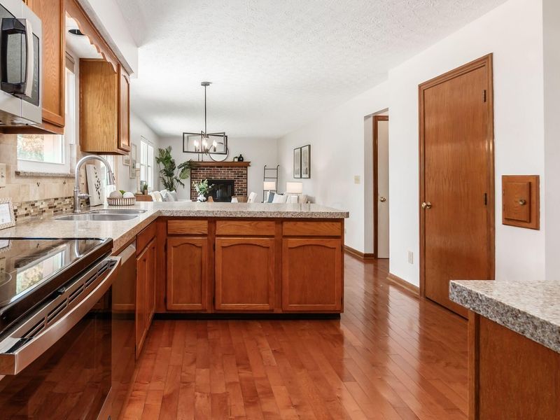 830 Summertree Lane, Westerville, OH 43081 Photo 8