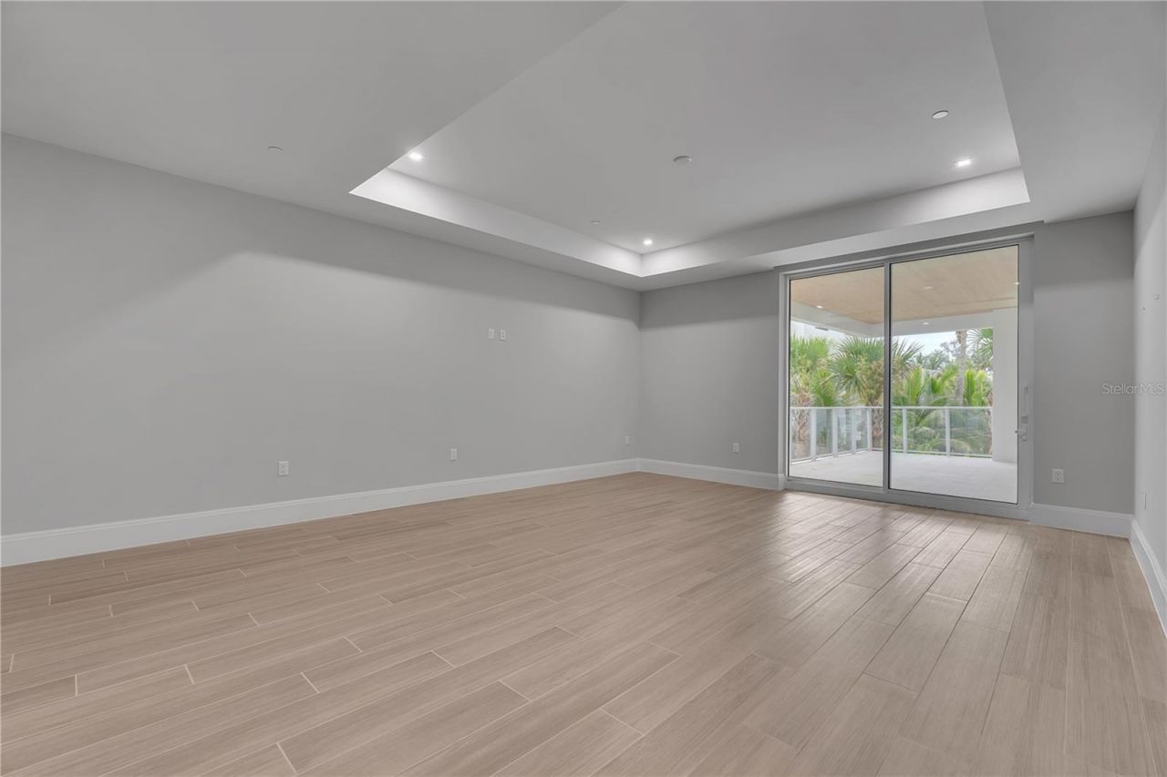 70 Avenida Veneccia, Unit 204, Sarasota, FL 34242 Photo