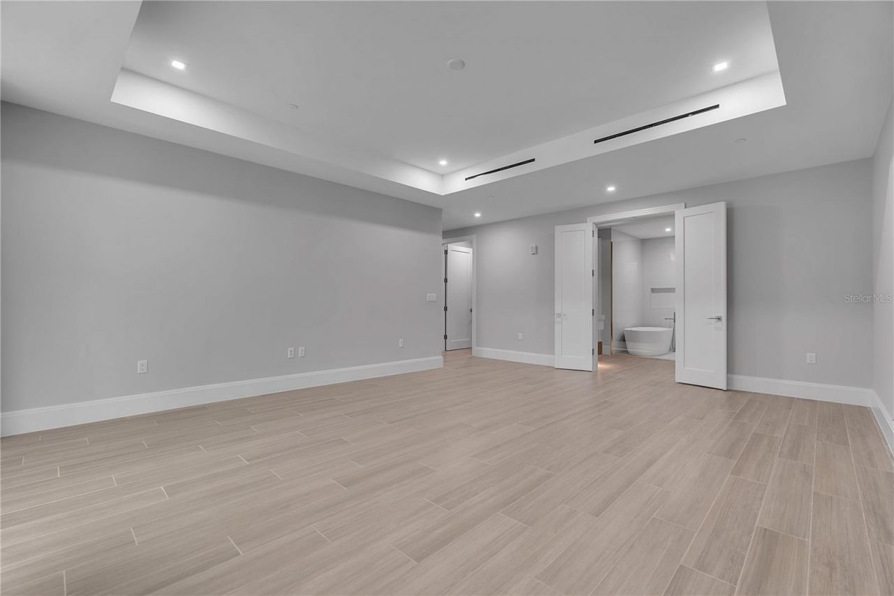 70 Avenida Veneccia, Unit 204, Sarasota, FL 34242 Photo
