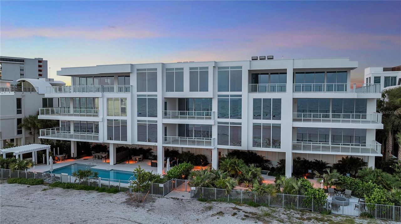 70 Avenida Veneccia, Unit 204, Sarasota, FL 34242 Photo