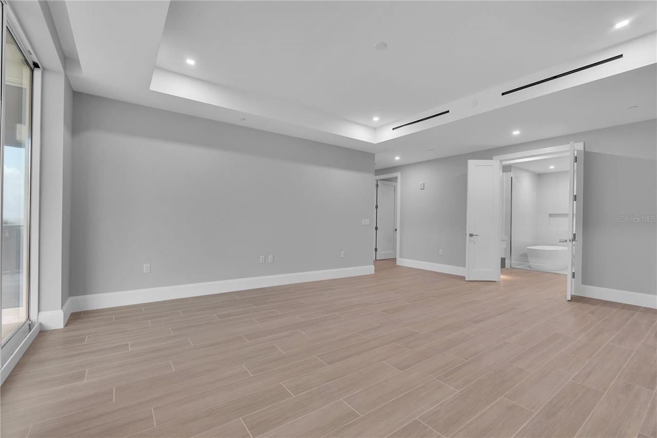 70 Avenida Veneccia, Unit 304, Sarasota, FL 34242 Photo