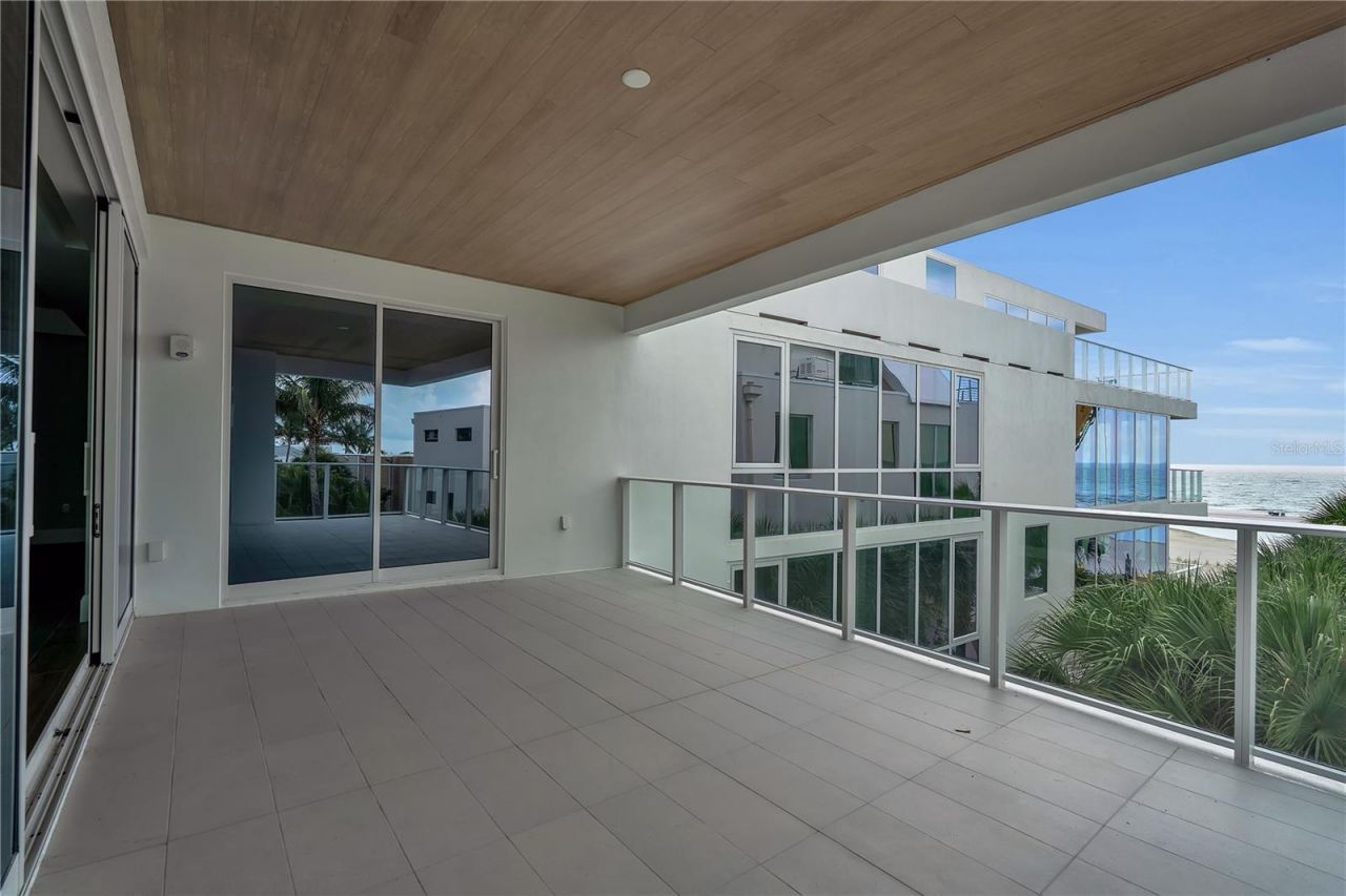 70 Avenida Veneccia, Unit 304, Sarasota, FL 34242 Photo