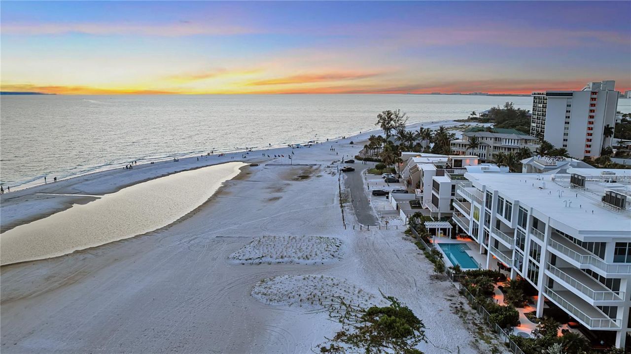 70 Avenida Veneccia, Unit 304, Sarasota, FL 34242 Photo