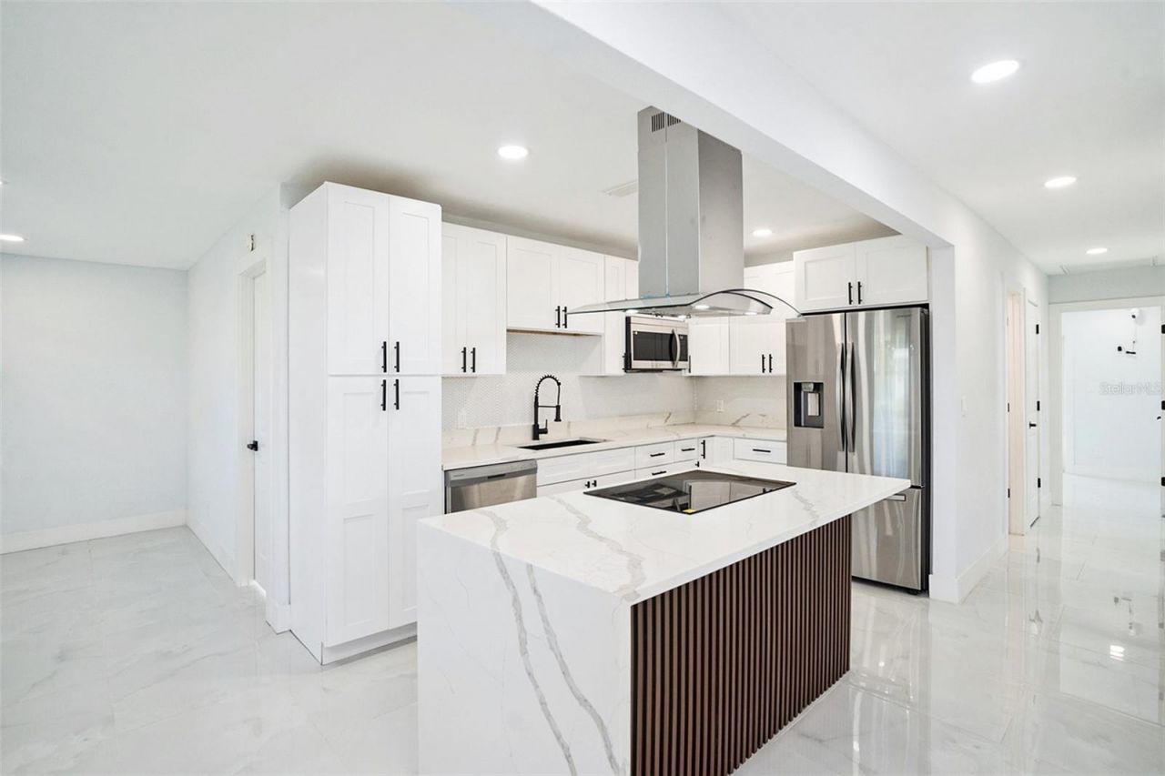 1778 New Hampshire Avenue Ne, Saint Petersburg, FL 33703 Photo