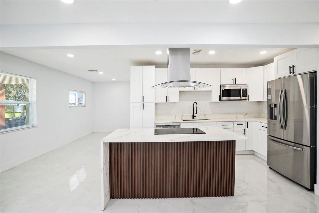 1778 New Hampshire Avenue Ne, Saint Petersburg, FL 33703 Photo