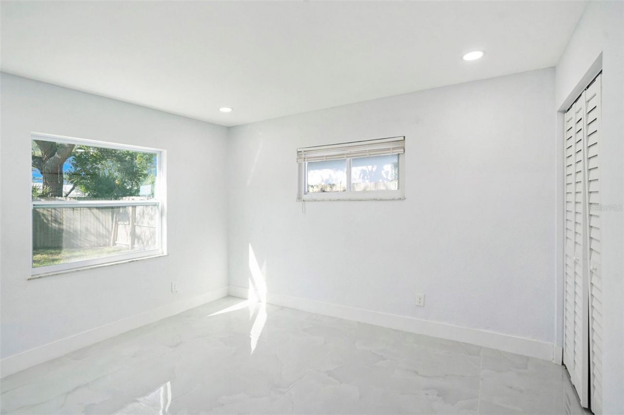 1778 New Hampshire Avenue Ne, Saint Petersburg, FL 33703 Photo