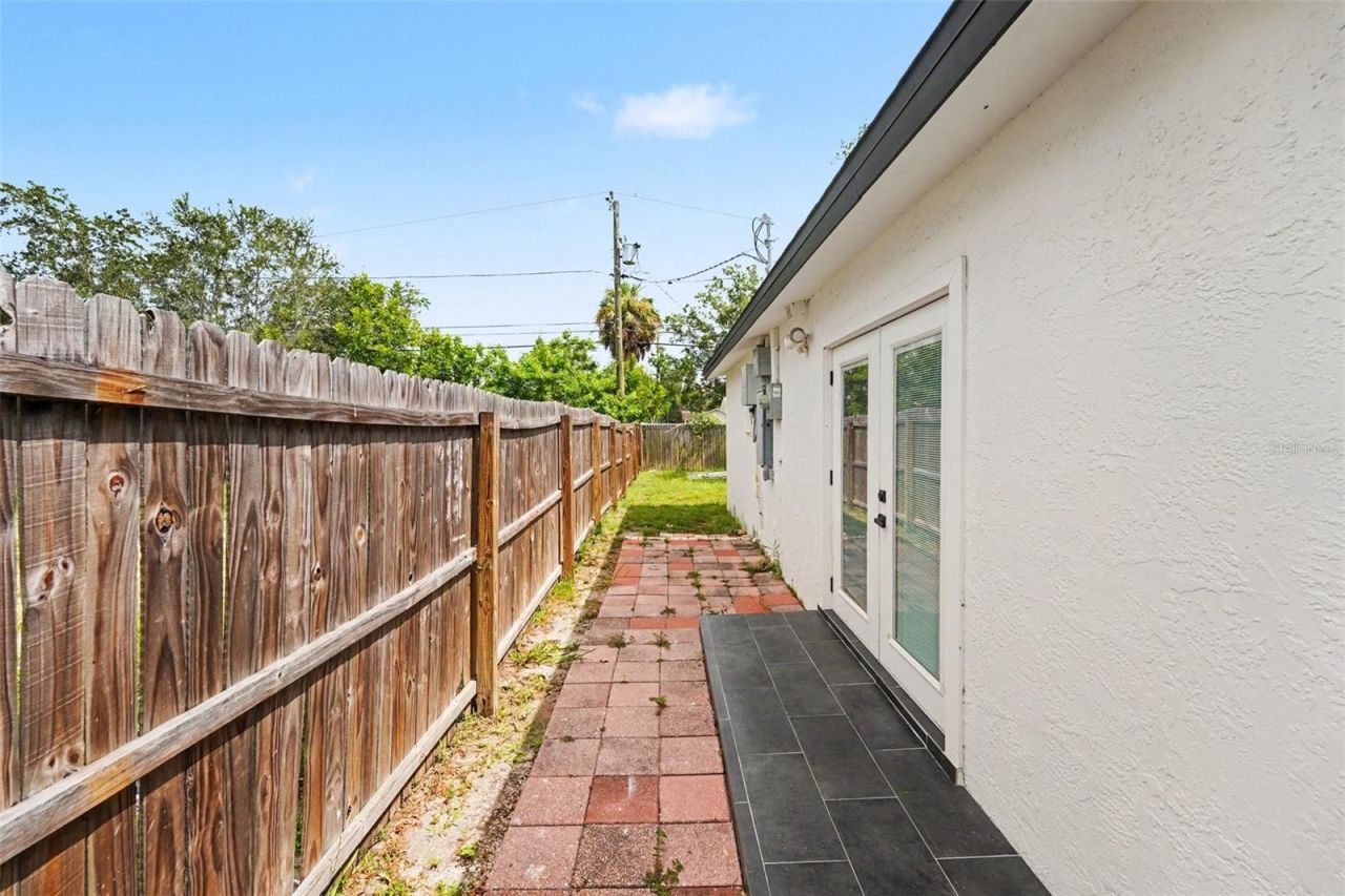 1778 New Hampshire Avenue Ne, Saint Petersburg, FL 33703 Photo