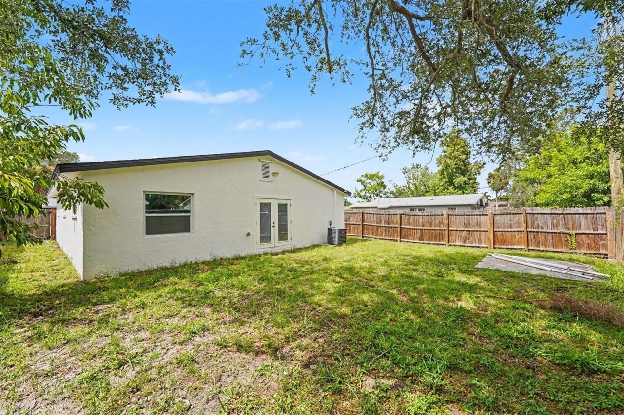 1778 New Hampshire Avenue Ne, Saint Petersburg, FL 33703 Photo
