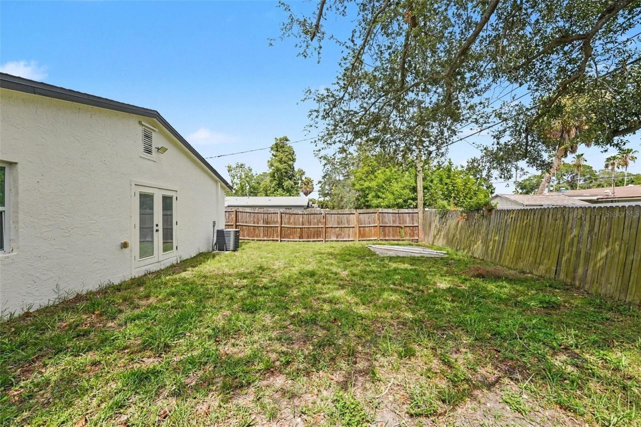 1778 New Hampshire Avenue Ne, Saint Petersburg, FL 33703 Photo