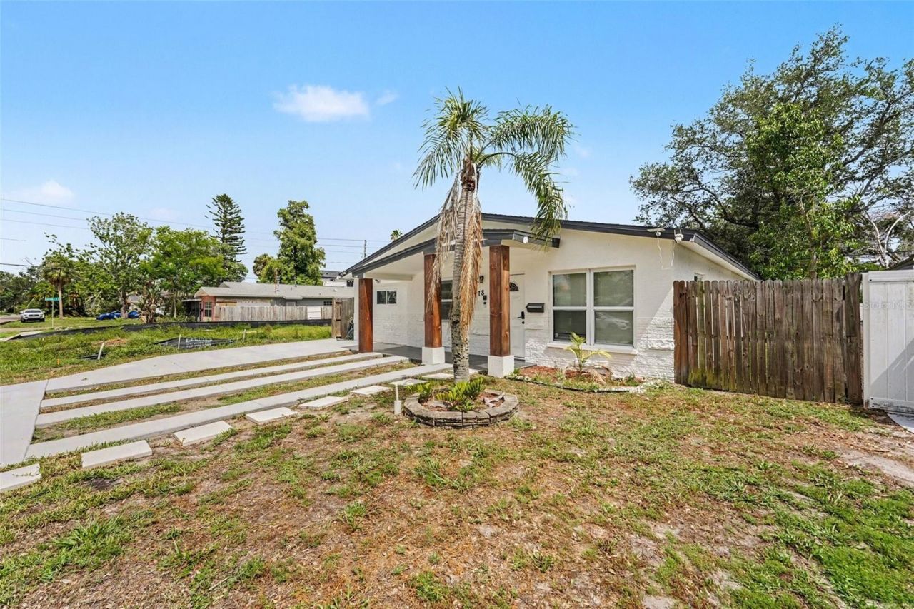 1778 New Hampshire Avenue Ne, Saint Petersburg, FL 33703 Photo