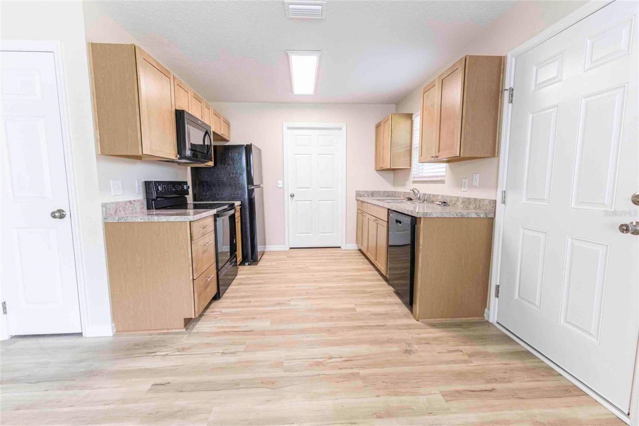 2270 Suanee Avenue , Eustis, FL 32726 Photo