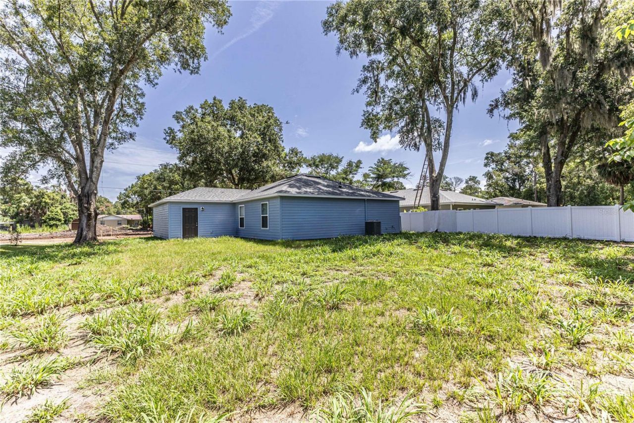 2270 Suanee Avenue , Eustis, FL 32726 Photo