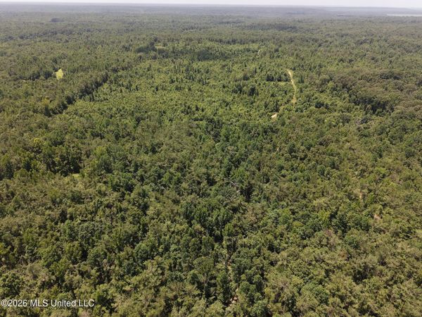 Holly Grove-meeks Road, Cruger, MS 38924