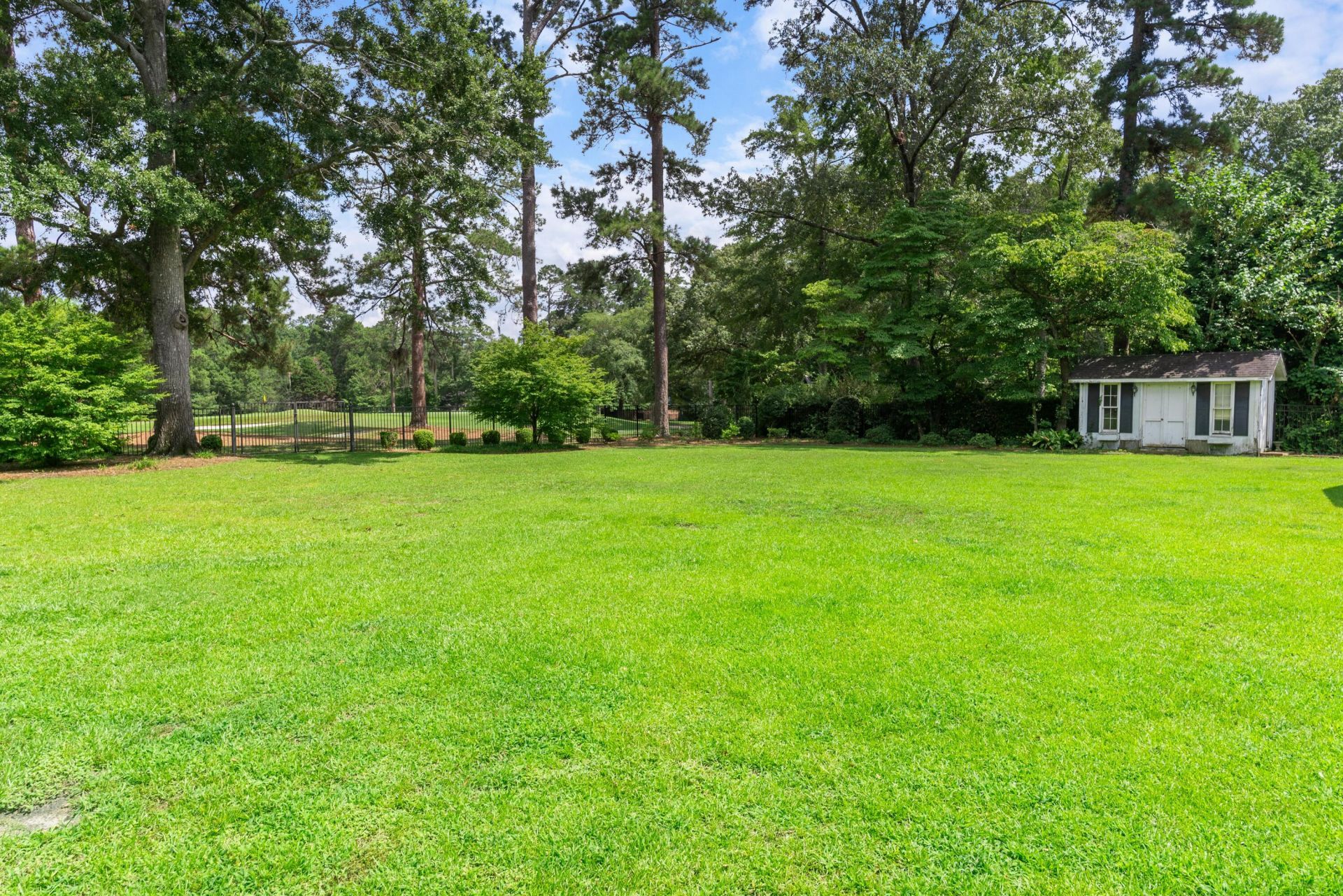 1457 Lee Boulevard Photo 36