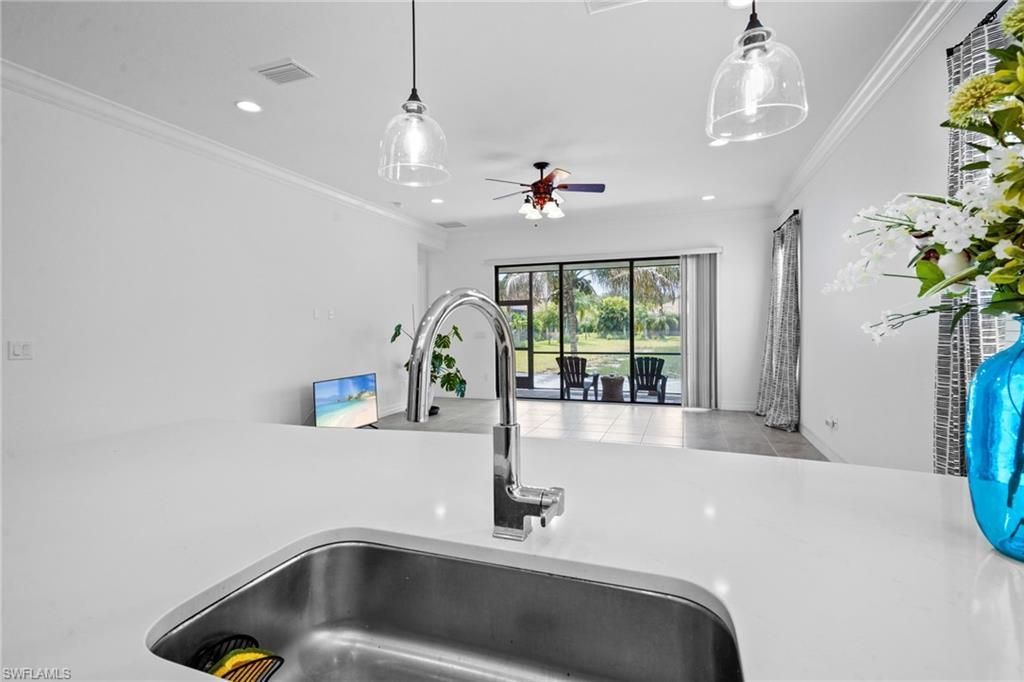 11536 Foxbriar Ln, Fort Myers, FL 33913 Photo