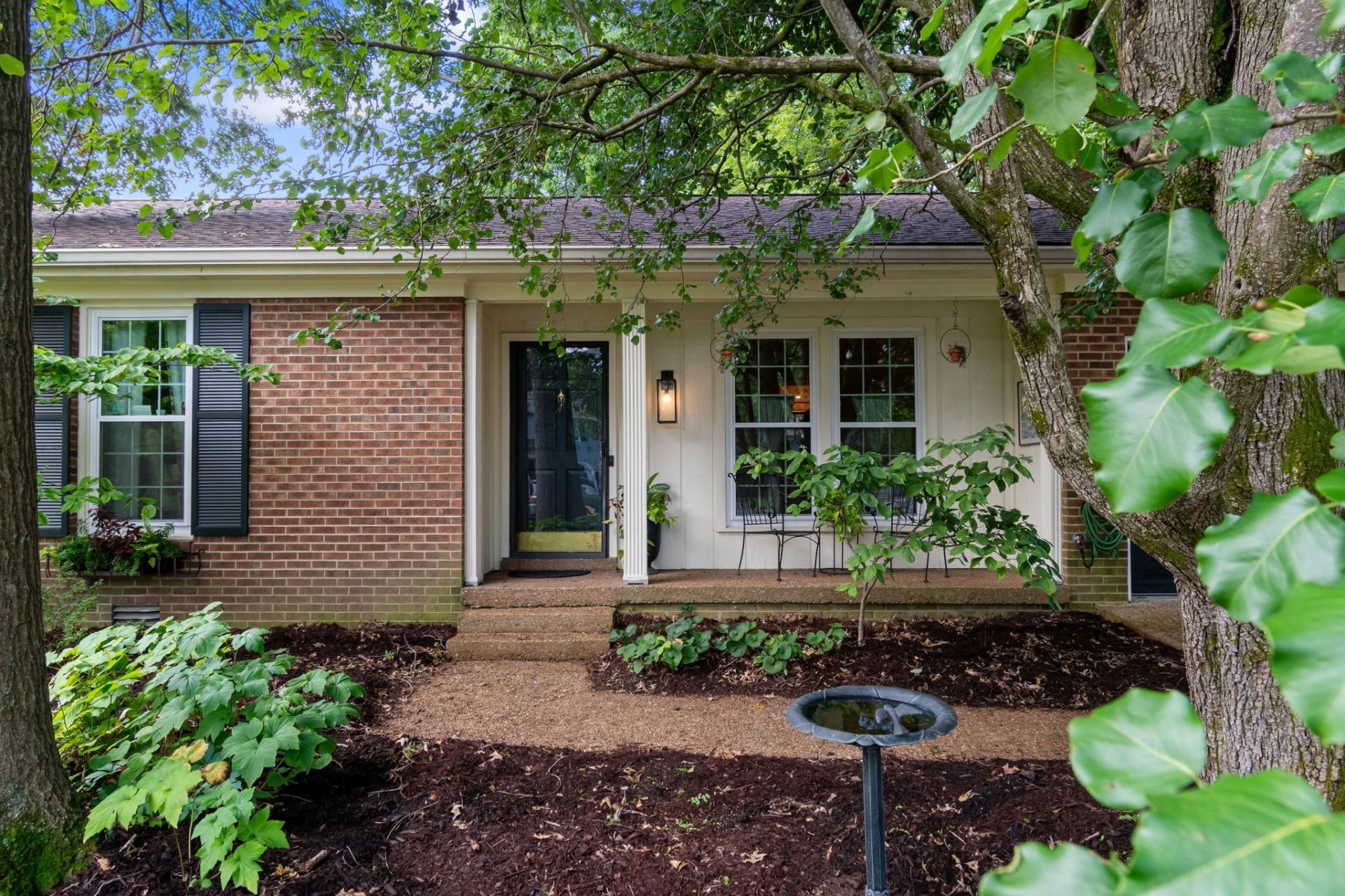 1702 Twin Oaks Ct, Franklin, TN 37064 Main Photo