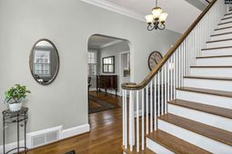 2423 Wilmot Avenue  photo 4