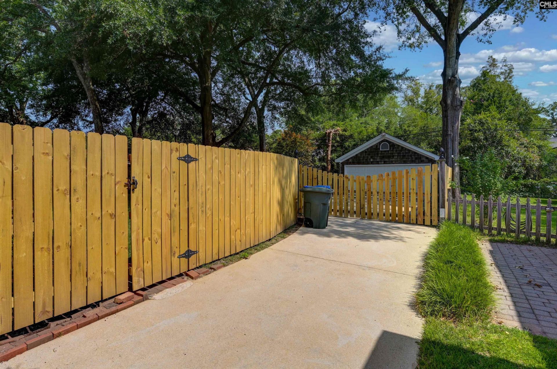 2423 Wilmot Avenue  Photo 43