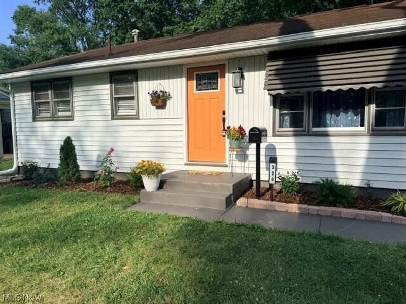 320 Elizabeth Avenue SW, Massillon, OH 44646 Photo 2