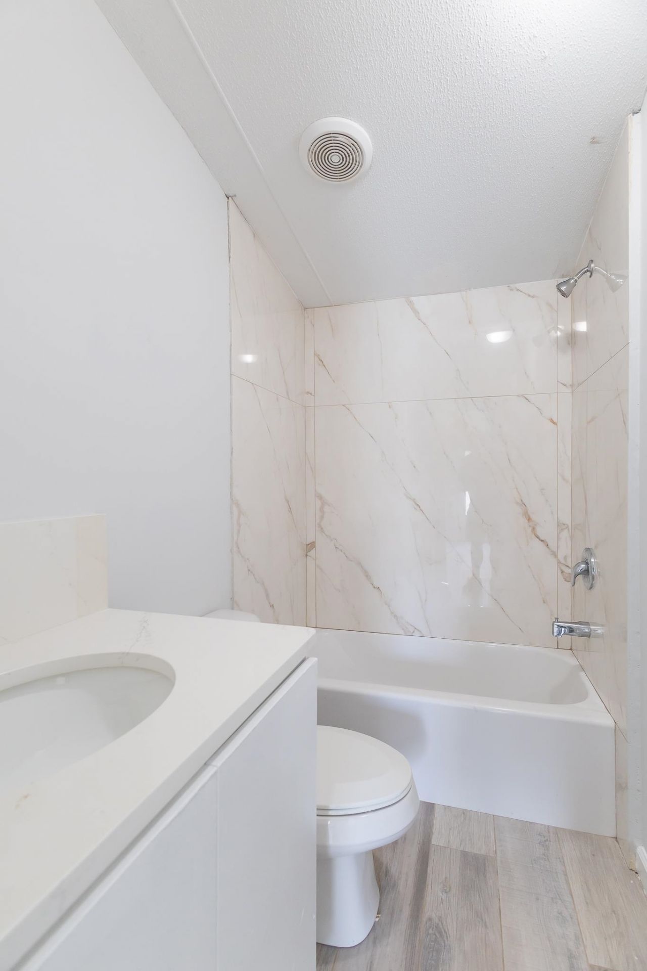 3785 Mayfield Dr.  Photo 12