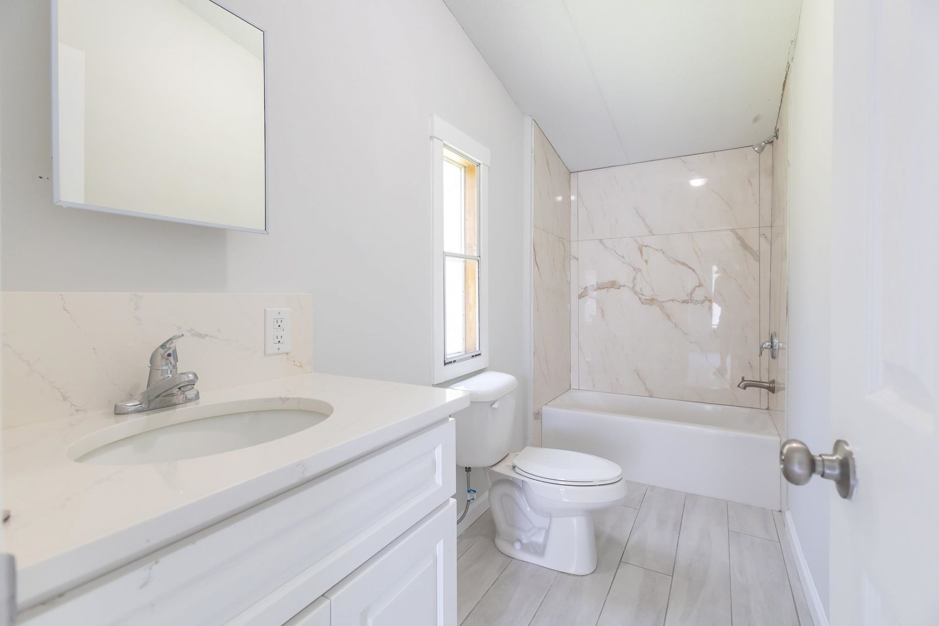 3785 Mayfield Dr.  Photo 13
