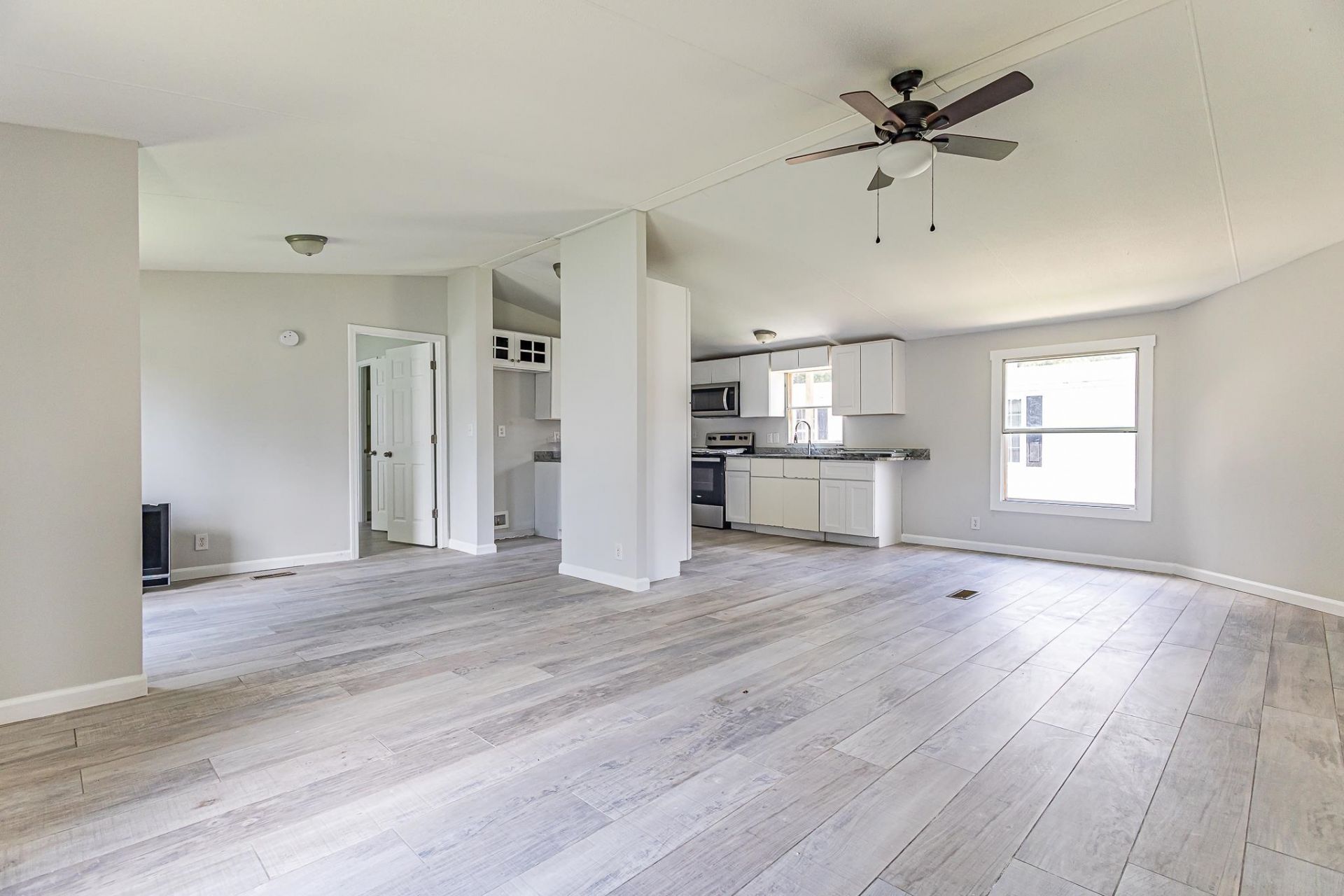 3785 Mayfield Dr.  Photo 17