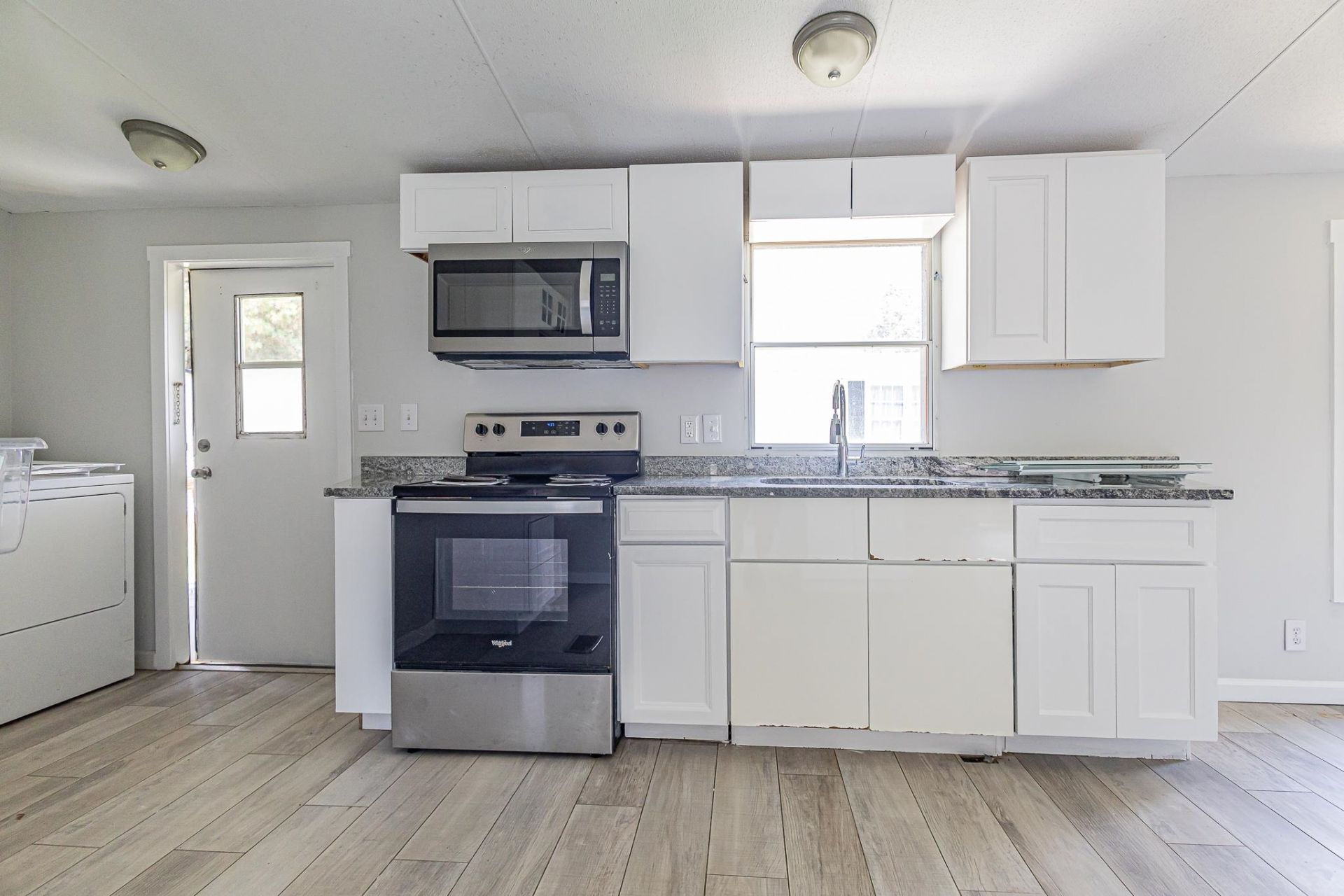 3785 Mayfield Dr.  Photo 8