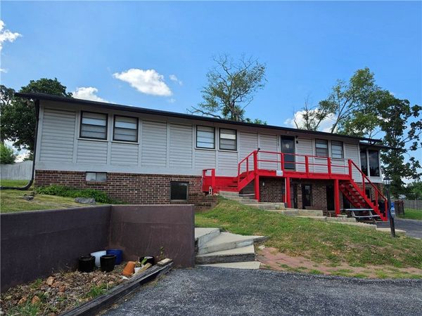 2929 W Walnut Street , Rogers, AR 72756