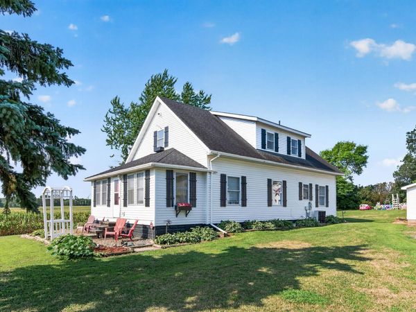 9711 Ireland Avenue NW, Annandale, MN 55302