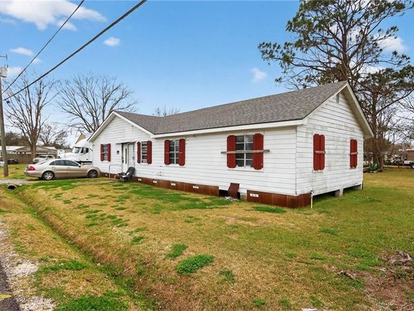 153 LOUISE Lane , Houma, LA 70364