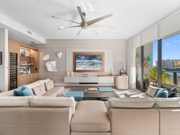 3581 E Glencoe St , Unit 403, Miami, FL 33133
