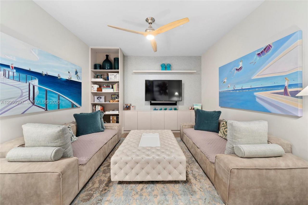 3581 E Glencoe St , Unit 403, Miami, FL 33133 Photo