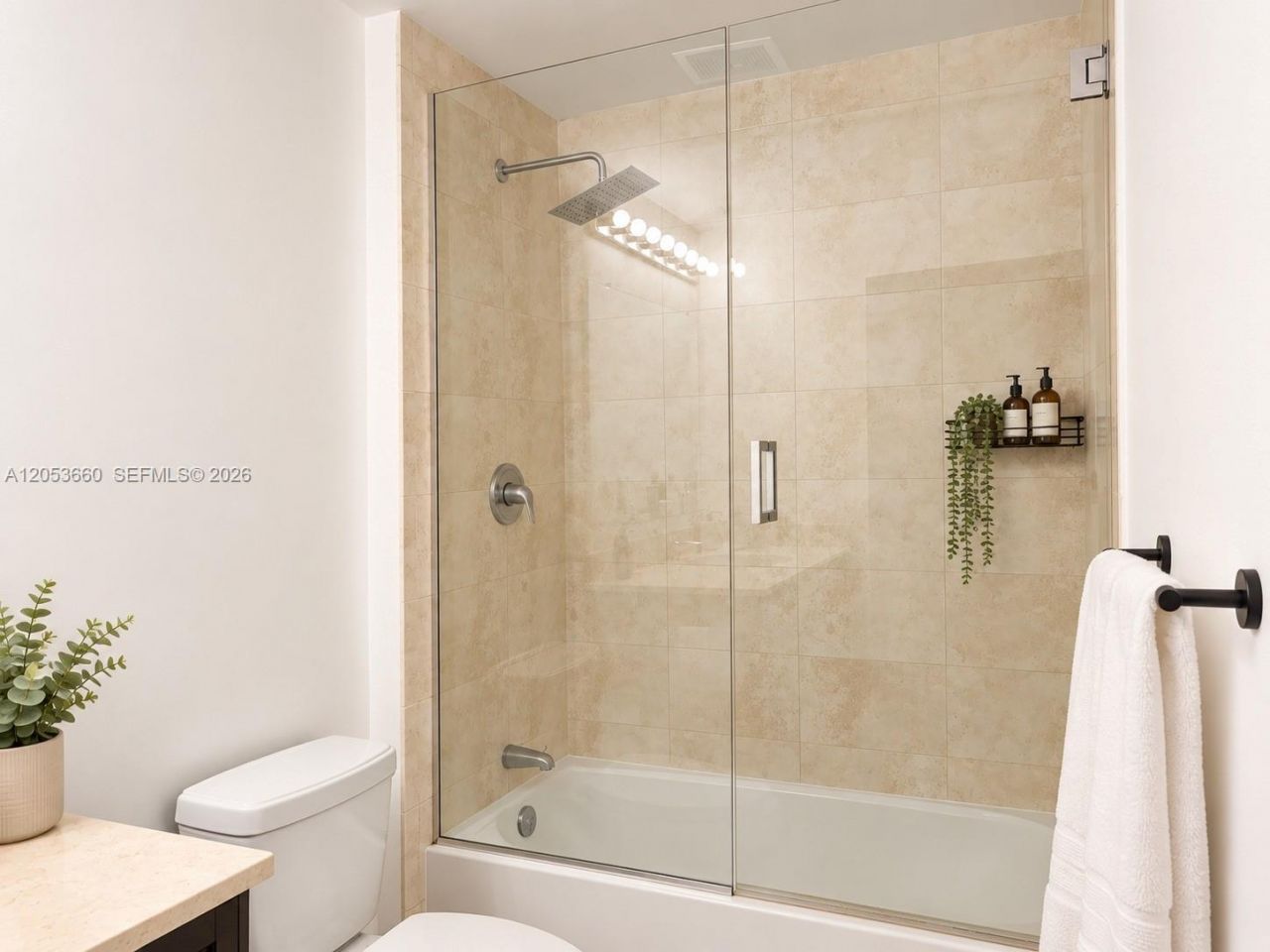 1900 N Bayshore Dr, Unit 3807, Miami, FL 33132 Photo