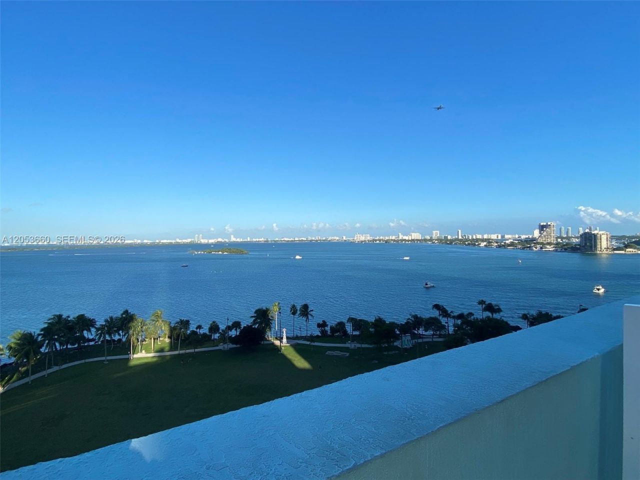 1900 N Bayshore Dr, Unit 3807, Miami, FL 33132 Photo