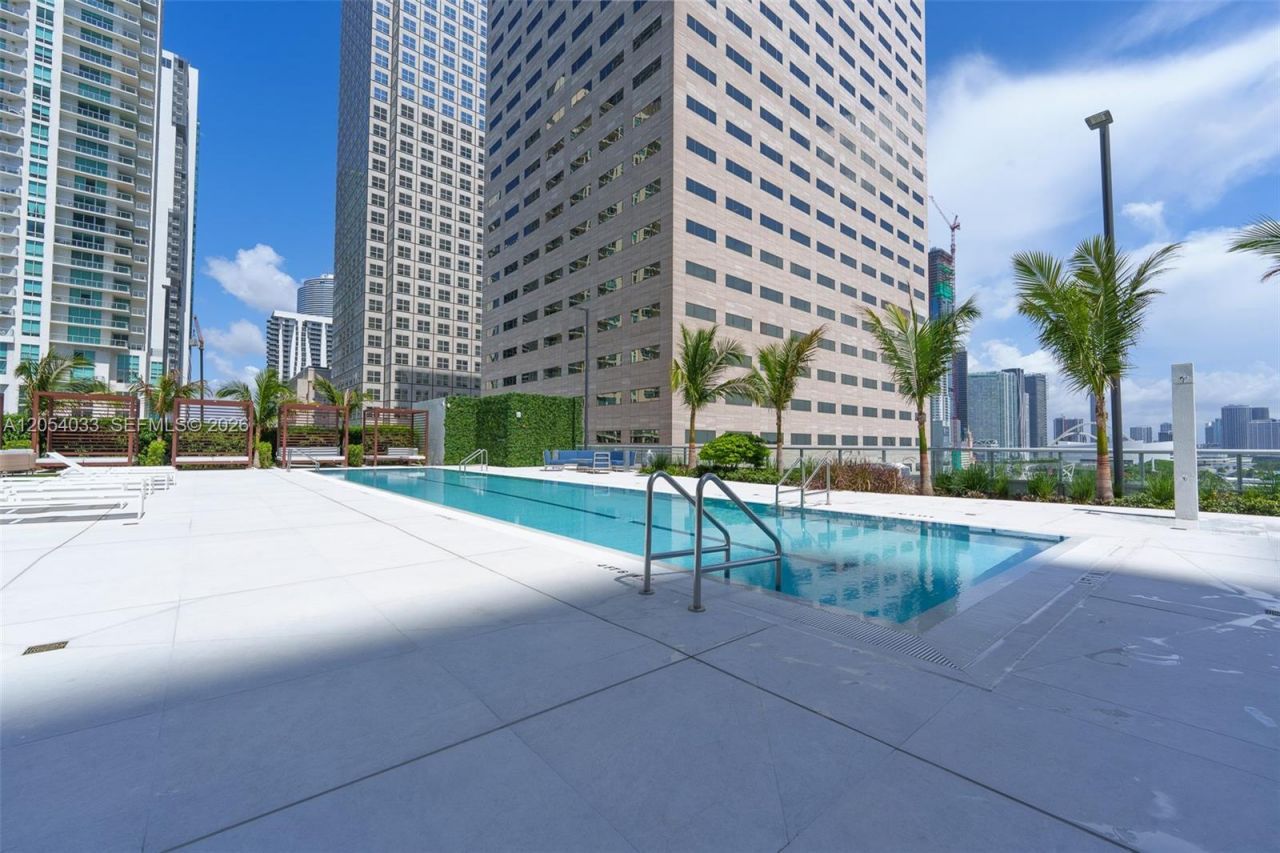 325 S Biscayne Blvd , Unit 3326, Miami, FL 33131 Photo