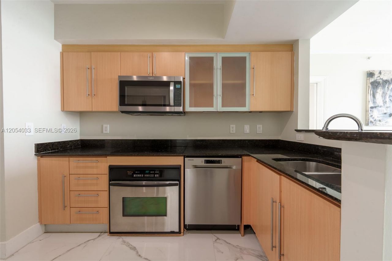 325 S Biscayne Blvd , Unit 3326, Miami, FL 33131 Photo