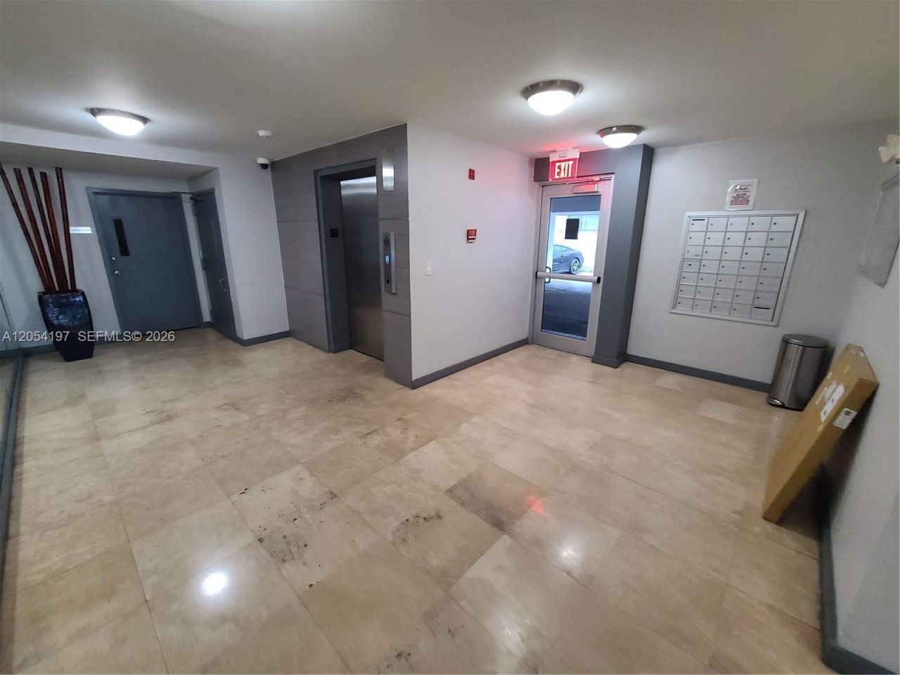 1605 Bay Rd , Unit 206, Miami Beach, FL 33139 Photo