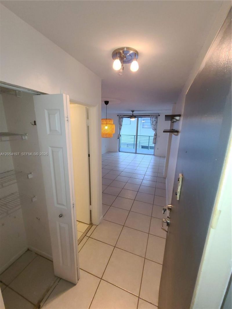 1605 Bay Rd , Unit 206, Miami Beach, FL 33139 Photo