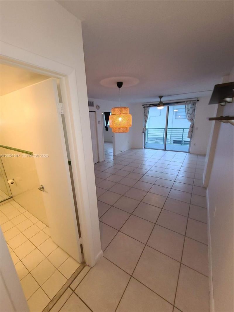 1605 Bay Rd , Unit 206, Miami Beach, FL 33139 Photo