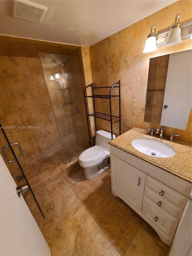 1605 Bay Rd , Unit 206, Miami Beach, FL 33139 Photo