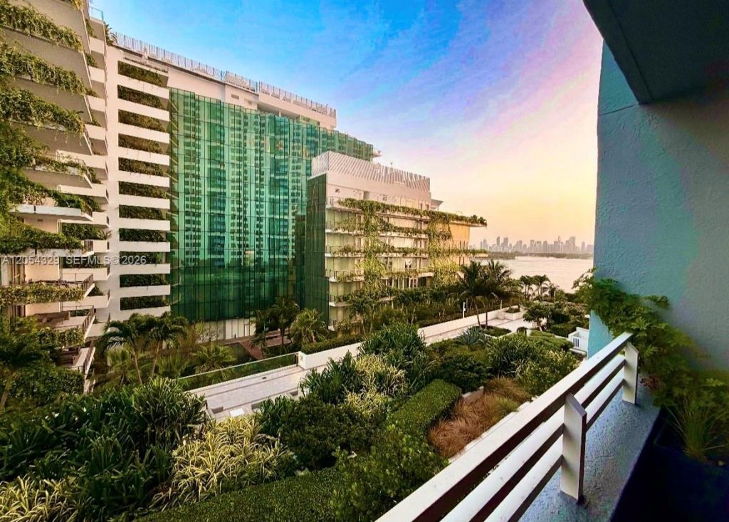 1330 West Ave , Unit 712, Miami Beach, FL 33139 Photo