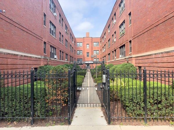 5748 N Winthrop Avenue , Unit 001, Chicago, IL 60660
