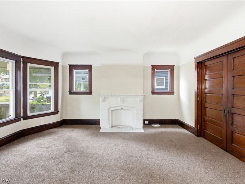 10820 Grantwood Avenue, Cleveland, OH 44108 Photo 10