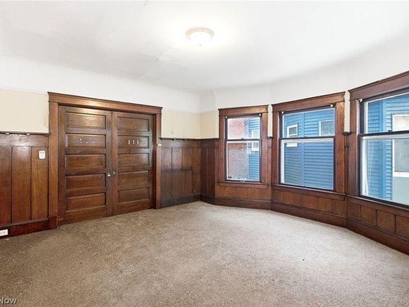 10820 Grantwood Avenue, Cleveland, OH 44108 Photo 12