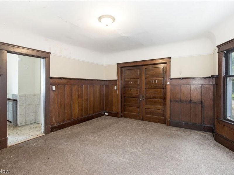 10820 Grantwood Avenue, Cleveland, OH 44108 Photo 13