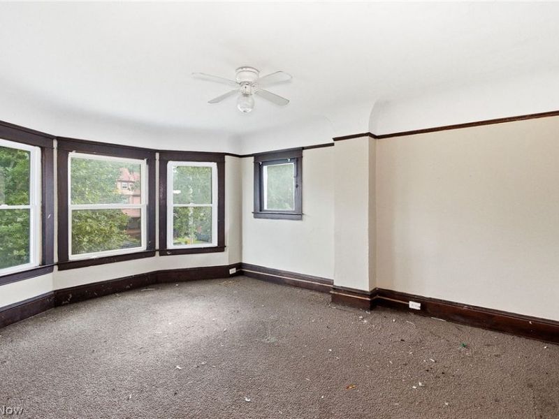 10820 Grantwood Avenue, Cleveland, OH 44108 Photo 29