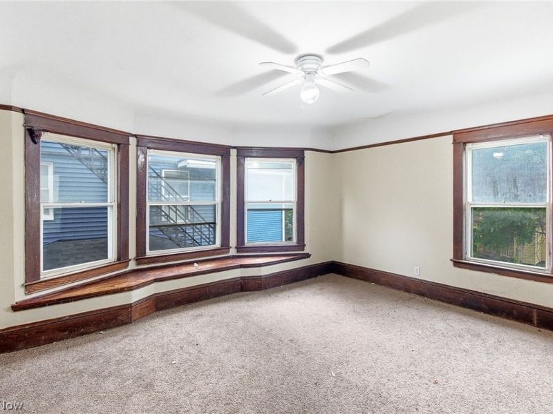 10820 Grantwood Avenue, Cleveland, OH 44108 Photo 31