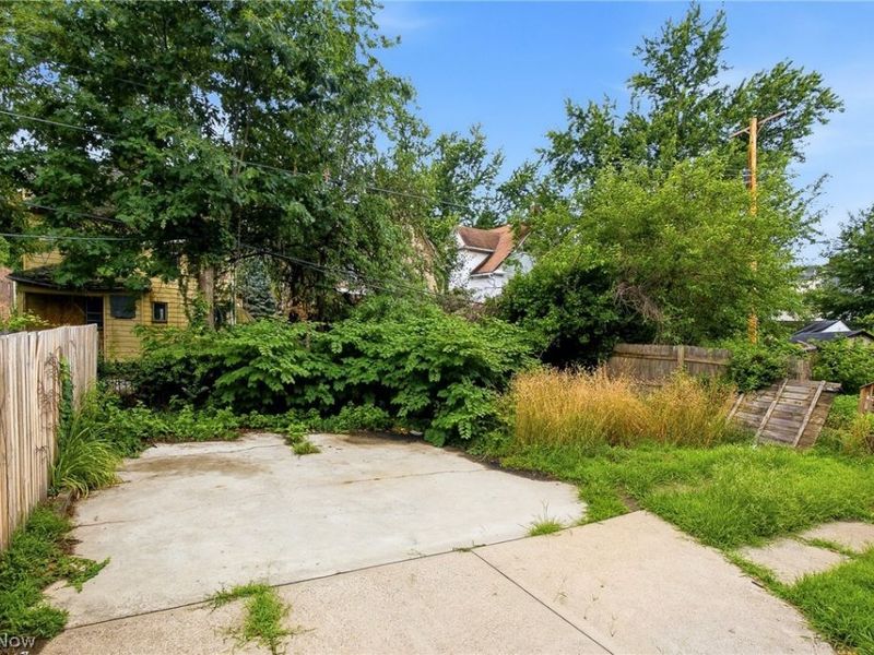 10820 Grantwood Avenue, Cleveland, OH 44108 Photo 46